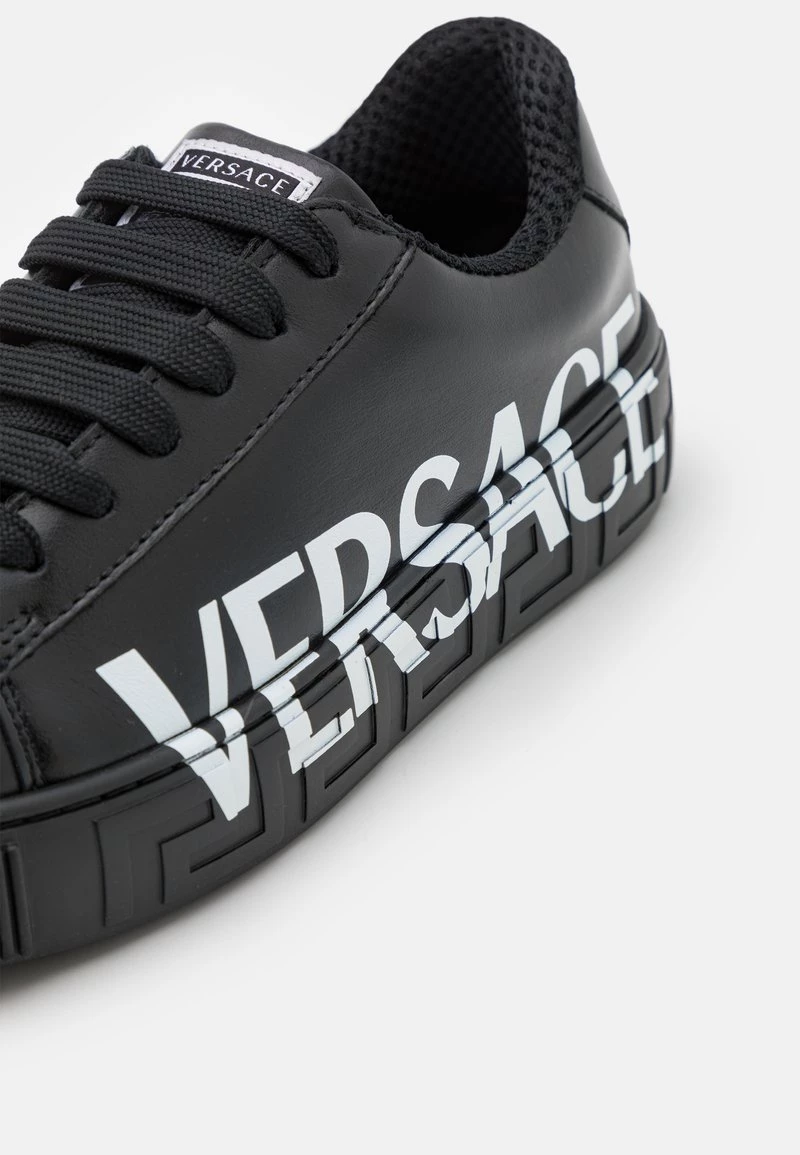 Versace UNISEX Baskets Basses Black/white 6 Versace UNISEX Baskets Basses Black/white – Image 6