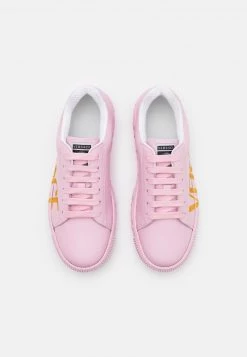 Versace Enfant Baskets Basses Light Pink/oro -Versace Soldes 2022 0b8d0bb480d34ff2b162f36549a9bf9c
