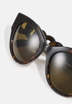 Versace Lunettes De Soleil Havana Femme 9 Versace Lunettes De Soleil Havana Femme -Versace Soldes 2022 0faec35f0f47402fbeac838e87a72ed8