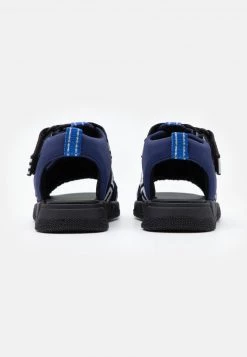 Versace UNISEX Sandales Navy/bluette -Versace Soldes 2022 16885a28e1734998aa948a5dbc01ddff