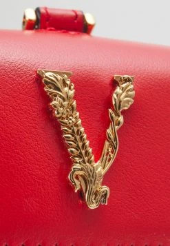 Versace Femme Autres Accessoires Red -Versace Soldes 2022 2d866c72fd89479cb82ac9a41e2a6f69