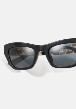 Versace Femme Lunettes De Soleil Black -Versace Soldes 2022 2ed6f1d269204f5998f52c91f0fb5fe2