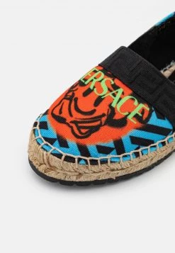 Versace UNISEX Espadrilles Sky/multicolor 11 Versace UNISEX Espadrilles Sky/multicolor -Versace Soldes 2022 2f74284ecedd42ecaaf3f805be50d5a2