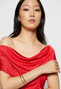 Versace Bracelet Gold Coloured Femme -Versace Soldes 2022 4f9600b08ab64456a6180fd7c641c7e6