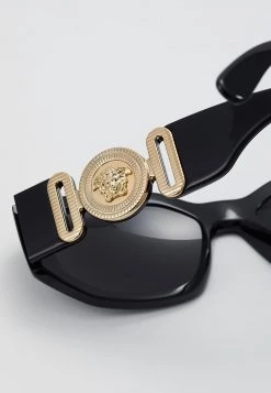 VERSACE BIGGIE UNISEX Lunettes De Soleil Black 11 VERSACE BIGGIE UNISEX Lunettes De Soleil Black -Versace Soldes 2022 5e7f389eb3e74604845ada49d718dbe4