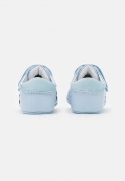 Versace Chaussons Pour Bébé Blue Enfant -Versace Soldes 2022 5f1f0a676f8c4b6f9535b70b072e6b59