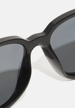 Versace UNISEX Lunettes De Soleil Black 9 Versace UNISEX Lunettes De Soleil Black -Versace Soldes 2022 7610e5f50fac41eba99f9eb173621182