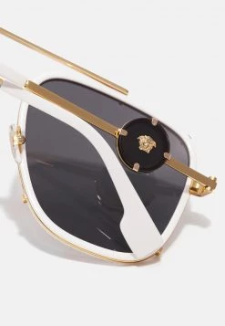 Versace Lunettes De Soleil White Unisex 9 Versace Lunettes De Soleil White Unisex -Versace Soldes 2022 77ae5885690749c3b5d208940ad07f93