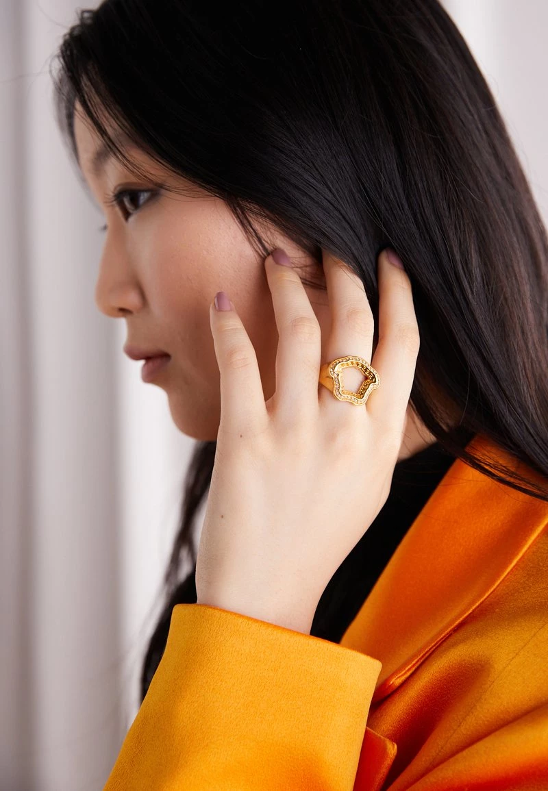 Versace Femme Bague Gold Coloured 4 Versace Femme Bague Gold Coloured – Image 4
