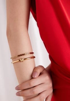 Versace Bracelet Gold Coloured Femme -Versace Soldes 2022 7d7d9faefc254d10a12e30fc38155723