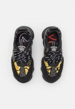 Versace UNISEX Baskets Basses Black/gold 9 Versace UNISEX Baskets Basses Black/gold -Versace Soldes 2022 817ae950b1cb45a5abb4380813403987