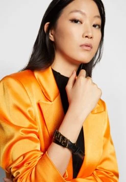 Versace Femme Bague Black -Versace Soldes 2022 898d68d5cde34469aa7c91103d81266d