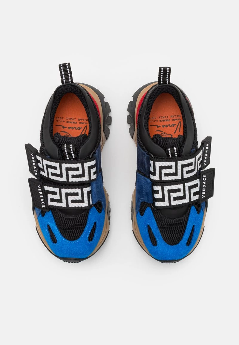 Versace UNISEX Baskets Basses Nero/lapis/navy/heat 4 Versace UNISEX Baskets Basses Nero/lapis/navy/heat – Image 4