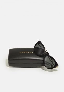 Versace Lunettes De Soleil Black Femme 8 Versace Lunettes De Soleil Black Femme -Versace Soldes 2022 904bc92ef72f4868acee5bc5106dbcb8