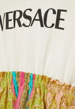 Versace DRESS LOGO POPELINE BAROCCO Robe En Jersey Bianco/nero/multicolor Enfant 5 Versace DRESS LOGO POPELINE BAROCCO Robe En Jersey Bianco/nero/multicolor Enfant -Versace Soldes 2022 94c9a88d6b7a456e88de00315d9f68d0