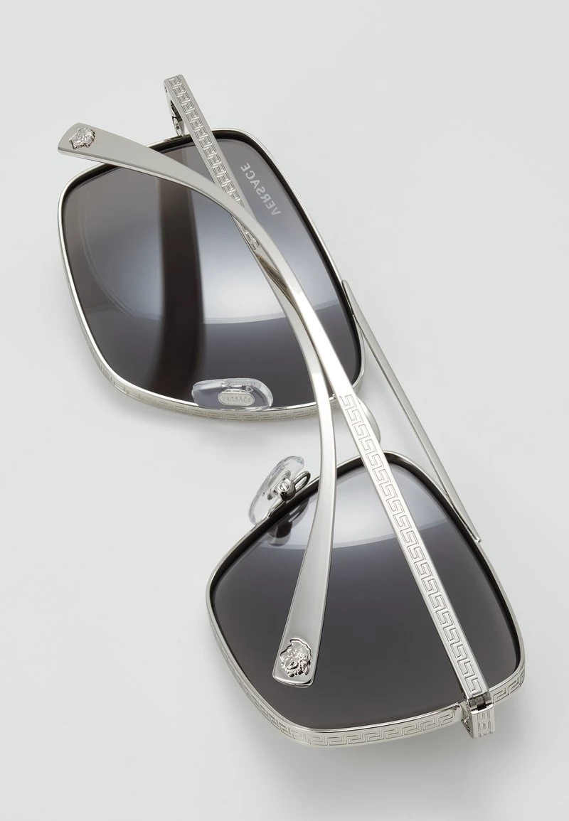 Versace Lunettes De Soleil Silver Coloured Homme 4 Versace Lunettes De Soleil Silver Coloured Homme – Image 4