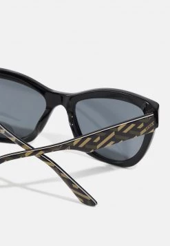 Versace Femme Lunettes De Soleil Black -Versace Soldes 2022 b01ee3f6da66489aab0dec0ac984feb8