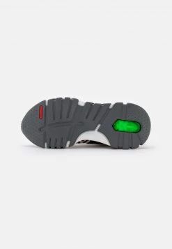 Versace Enfant Baskets Montantes Candy/black -Versace Soldes 2022 b04912d1aa764a0a8c03ec2359a9c8c7