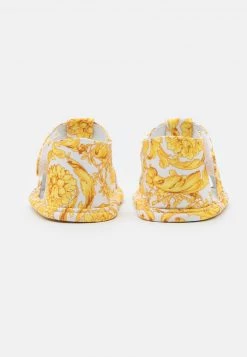 Versace BAROCCO TRIBUTE UNISEX Sandales White/gold -Versace Soldes 2022 b1a75cd8adc54f70bc159a2460d8494b