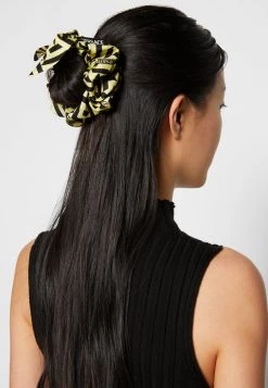 Versace Femme Accessoires Cheveux Yellow -Versace Soldes 2022 b24047684df54dcb8825cf7d2857cf9c