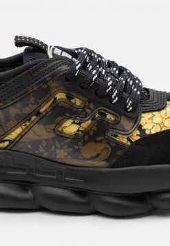 Versace UNISEX Baskets Basses Black/gold 11 Versace UNISEX Baskets Basses Black/gold -Versace Soldes 2022 b2d13324ab5849118f1d03009460fb72