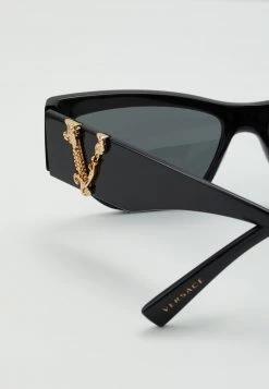 Versace Lunettes De Soleil Black Femme 5 Versace Lunettes De Soleil Black Femme -Versace Soldes 2022 b2eade6eb3da40eeb61485103e9c044e