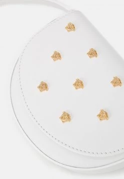 Versace Enfant BAG Sac Bandoulière White/gold 7 Versace Enfant BAG Sac Bandoulière White/gold -Versace Soldes 2022 b31c1cd99342460da4788301d7b32f33