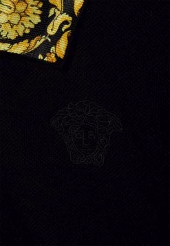 Versace BAROCCO MEDUSA KIDS UNISEX Polo Nero -Versace Soldes 2022 d87b2b33d9da4465a242f3a4f81f5fdf