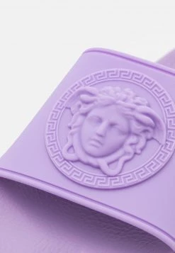 Versace Enfant Sandales De Bain Lillac 11 Versace Enfant Sandales De Bain Lillac -Versace Soldes 2022 d9cbf33136f04d378966eaba910c4c48