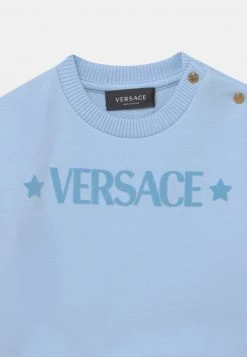 Versace SET UNISEX Survêtement Baby Blue/bianco 7 Versace SET UNISEX Survêtement Baby Blue/bianco -Versace Soldes 2022 e8d6ac9a48af4236a7abf268a62b9c9e