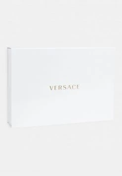 Versace PRINT SIGNATURE LOGO 3 PACK UNISEX Cadeau De Naissance Baby Blue -Versace Soldes 2022 f554a05d402d4628b8bcc5e8705c744b