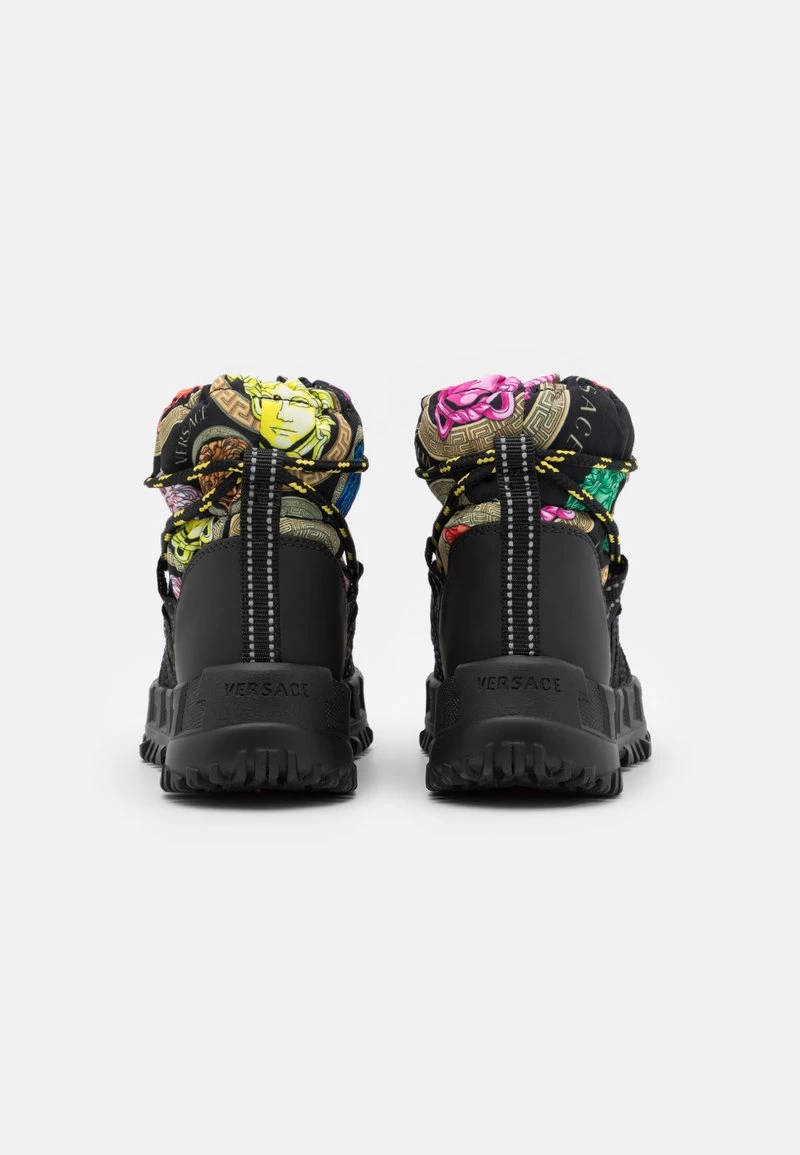 Versace Enfant Bottes à Lacets Nero/multicolor 3 Versace Enfant Bottes à Lacets Nero/multicolor – Image 3