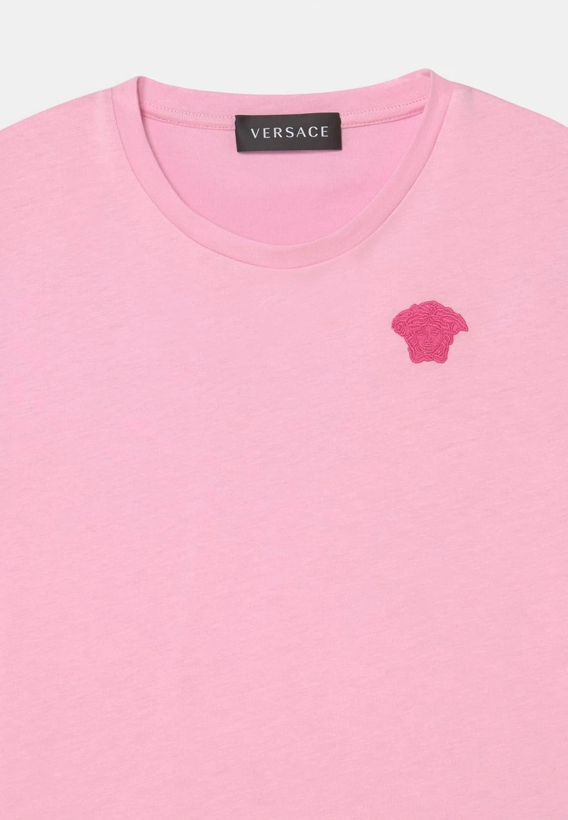 Versace MEDUSA CAPSULE DRIVERS UNISEX T Shirt Basique Candy/fuxia 3 Versace MEDUSA CAPSULE DRIVERS UNISEX T Shirt Basique Candy/fuxia – Image 3