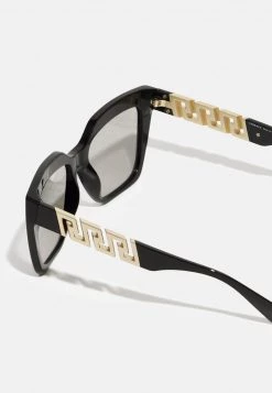 Versace Lunettes De Soleil Black Femme 7 Versace Lunettes De Soleil Black Femme -Versace Soldes 2022 fa89b19c9e484e4182f4034b7518c69f