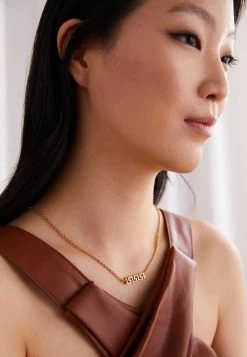 Versace Femme Collier Gold Coloured 10 Versace Femme Collier Gold Coloured -Versace Soldes 2022 ff1134854b1142a584210f001a964d99